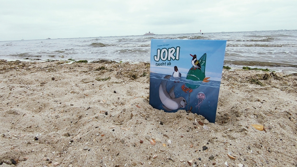 Bilderbuch am Strand: Jori taucht ab